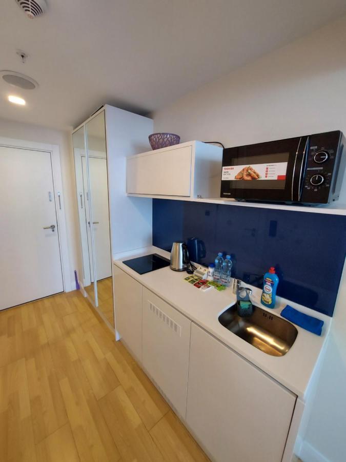 Номера На Высоких Этажах 24,31 Appartement Batoemi Buitenkant foto