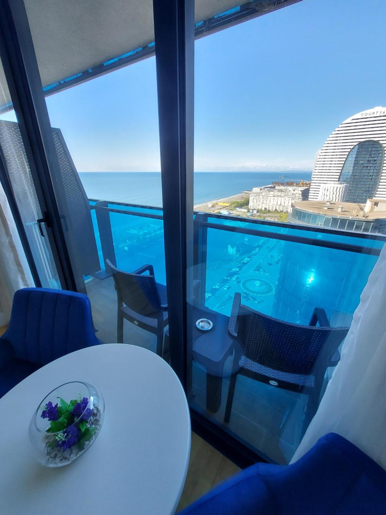 Номера На Высоких Этажах 24,31 Appartement Batoemi Kamer foto