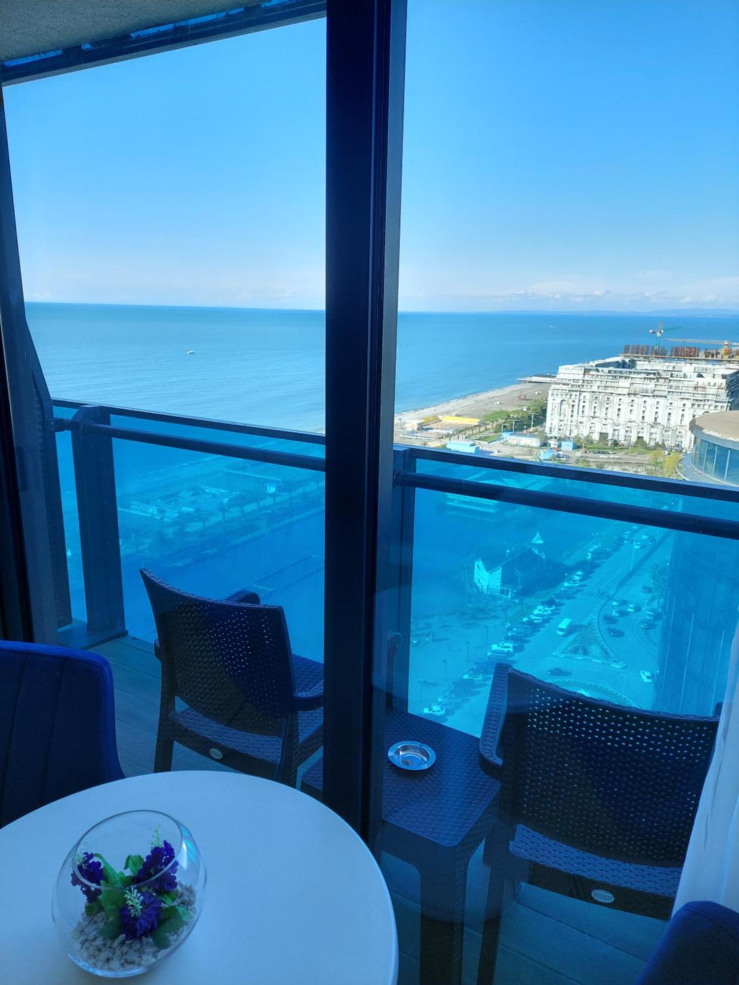 Номера На Высоких Этажах 24,31 Appartement Batoemi Kamer foto